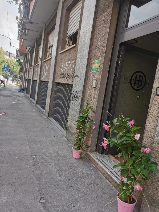 Hotel Bissi Milán Exterior foto
