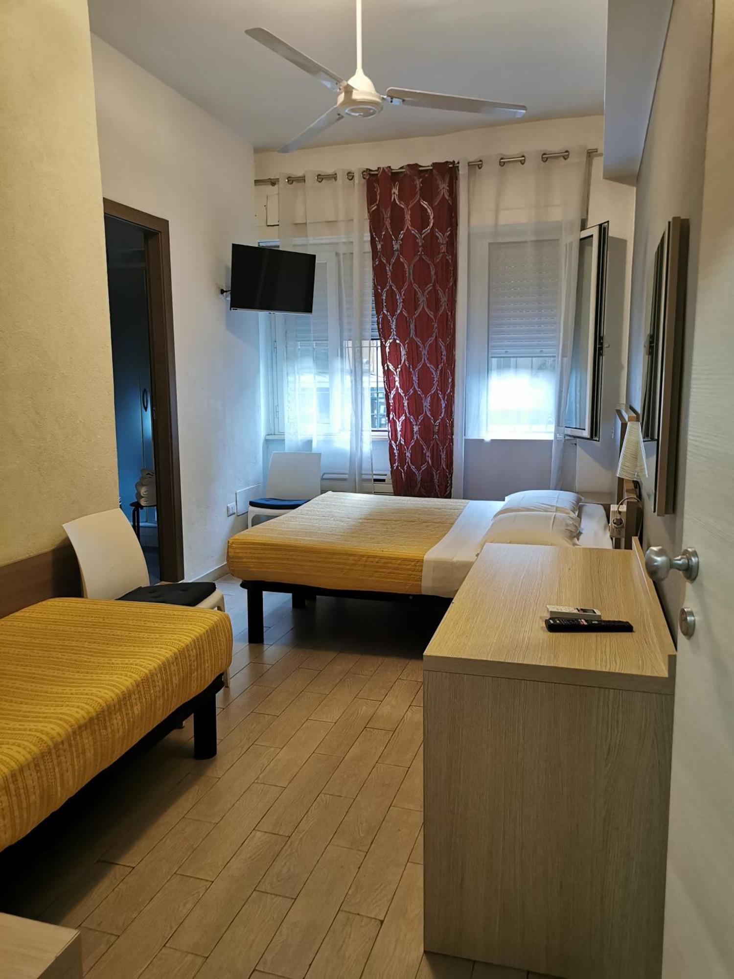 Hotel Bissi Milán Habitación foto